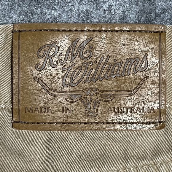 R.M. WILLIAMS AUSTRALIA Jeans Mens TAG 40R FIT 38.5x28 Altered Hem Tan - Picture 4 of 17